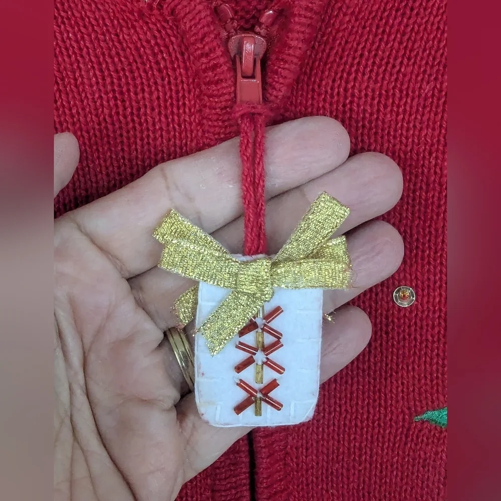 Tiara International Christmas Collection Size XL Beaded/Sequin Cardigan Sweater - Picture 11 of 16